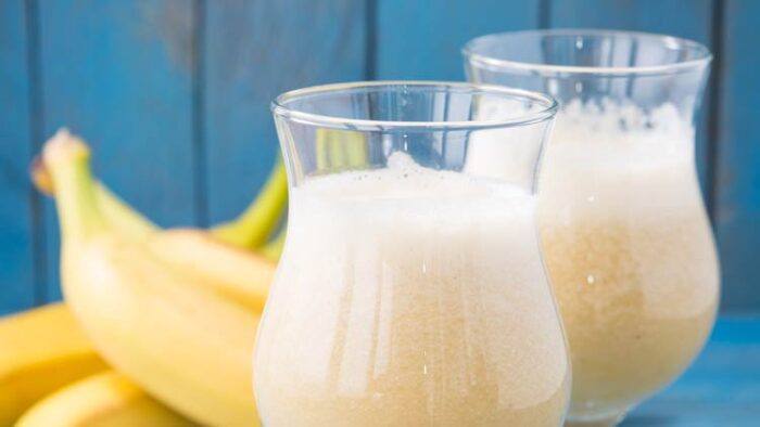 Banana Daquari Recipe. Looking for the perfect tropical cocktail? Whether you're searching for a girlie drink or just like banana drinks, you've hit the mark with this banana recipe.