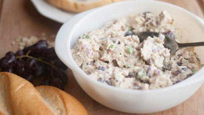 Chicken Salad Sandwiches with this scrumptious chicken salad recipe is the best recipe out there. It's so easy to make with fresh ingredients. Winning lunch recipe.