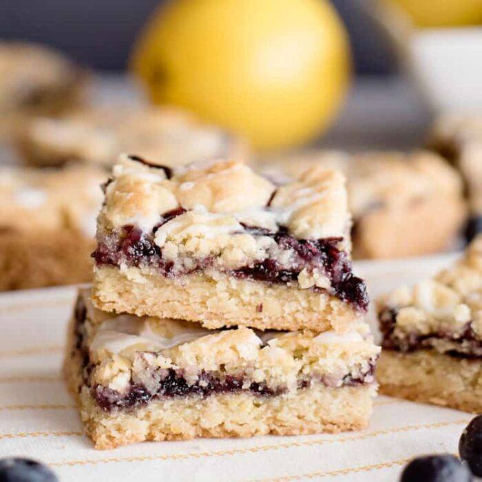 Blueberry Lemon Crumble Bars