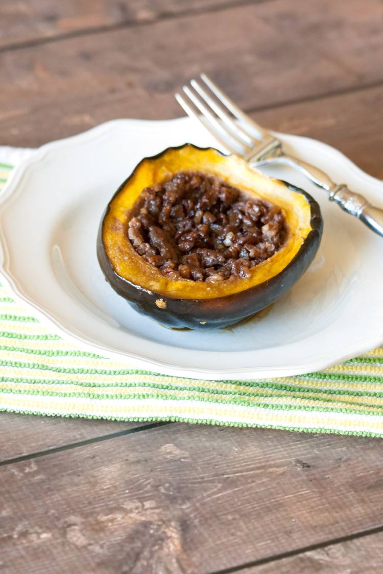 Buttery Pecan Acorn Squash