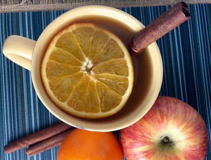 slow cooker apple cider with five spices
