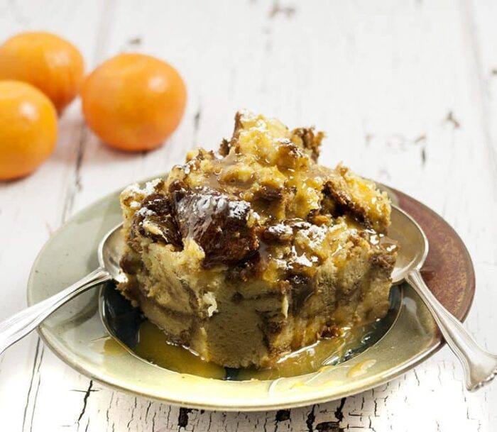 An easy and delicious bread pudding recipe for your crockpot, full of eggs, cream, cinnamon, panettone , and brandy. Don't forget the brandy!