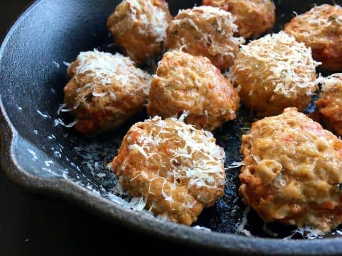 Garlic-Parmesan Turkey Meatballs - without breadcrumbs!