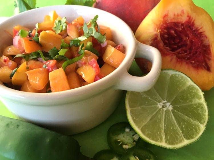 Peach-Salsa-Easy-Recipe