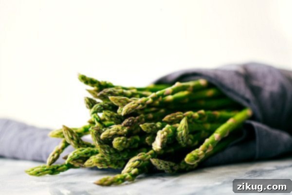 Single Skillet Lemon Parmesan Chicken and Asparagus 4 The best ONE PAN lemon garlic parmesan chicken and asparagus