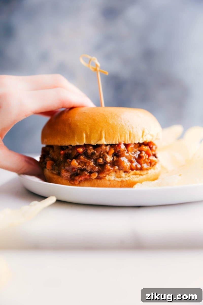 Savory Turkey Sloppy Joe Sandwich: A Quick and Healthy Meal A delicious Ground Turkey Sloppy Joe sandwich, perfectly saucy and piled high on a bun, ready to be enjoyed.