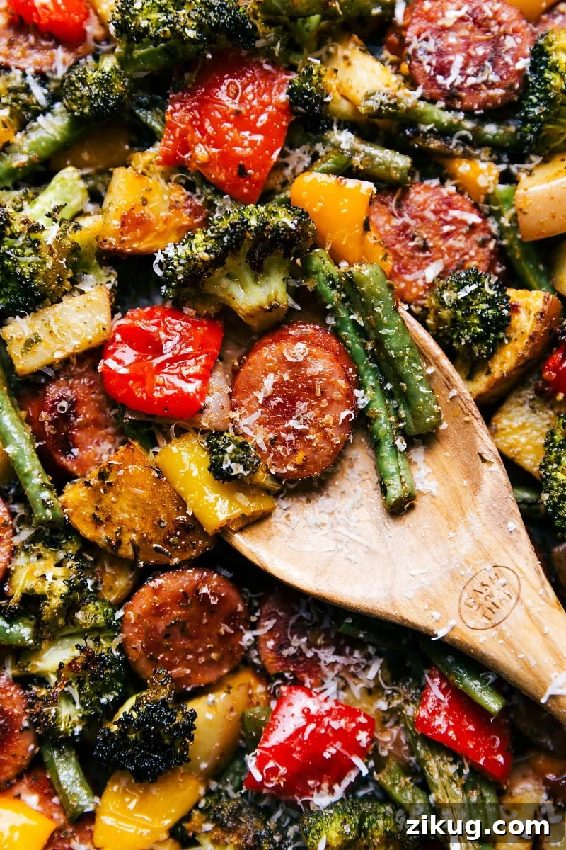 Ground Beef Taco Bowls Seasoned smoked sausage and colorful roasted vegetables topped with Parmesan cheese.